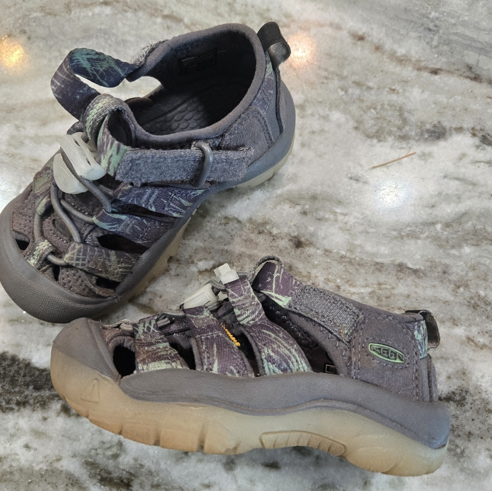 KEEN Little Kids' Multicolor Neqport H2 Sandals